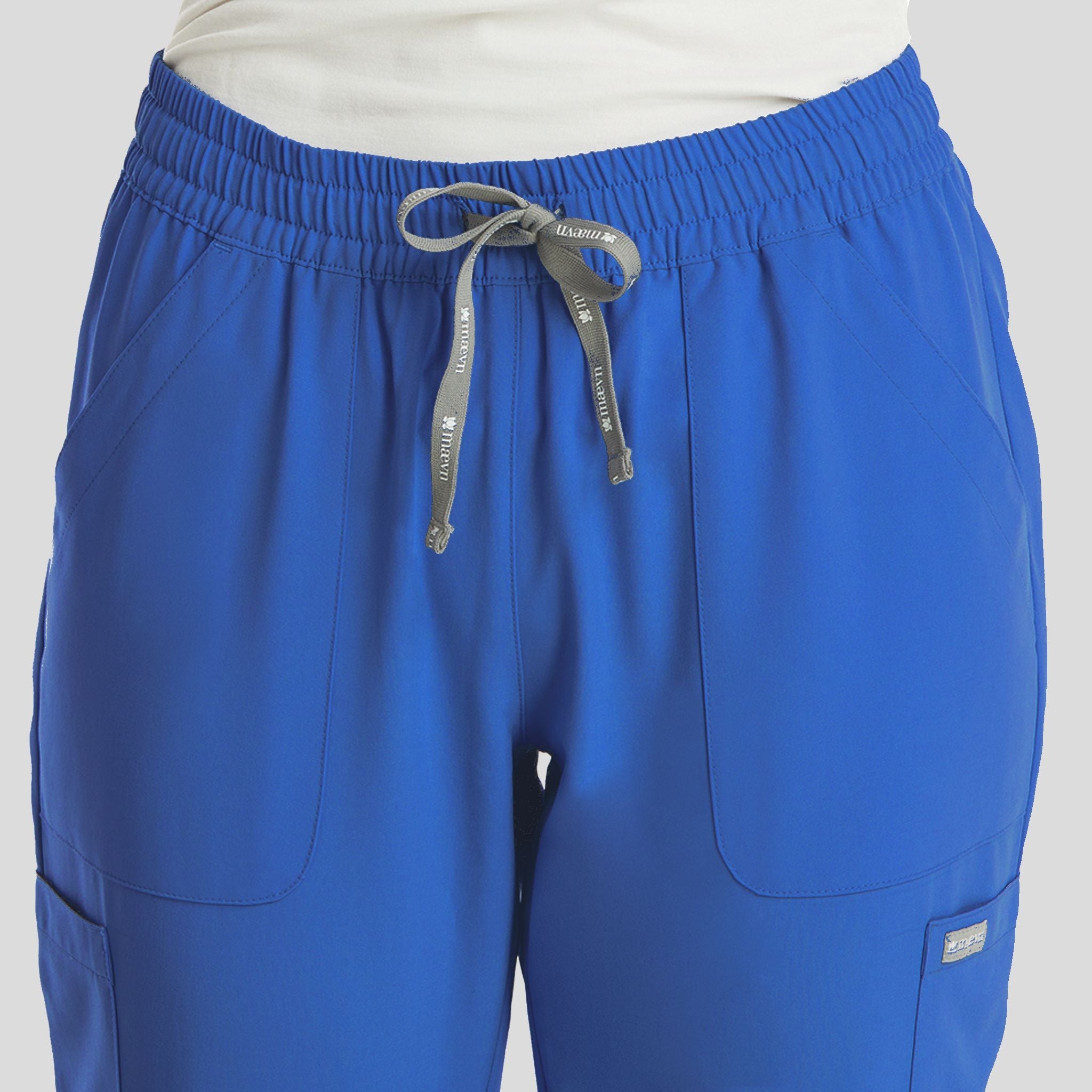 Maevn_Momentum_5091_royal_detail3