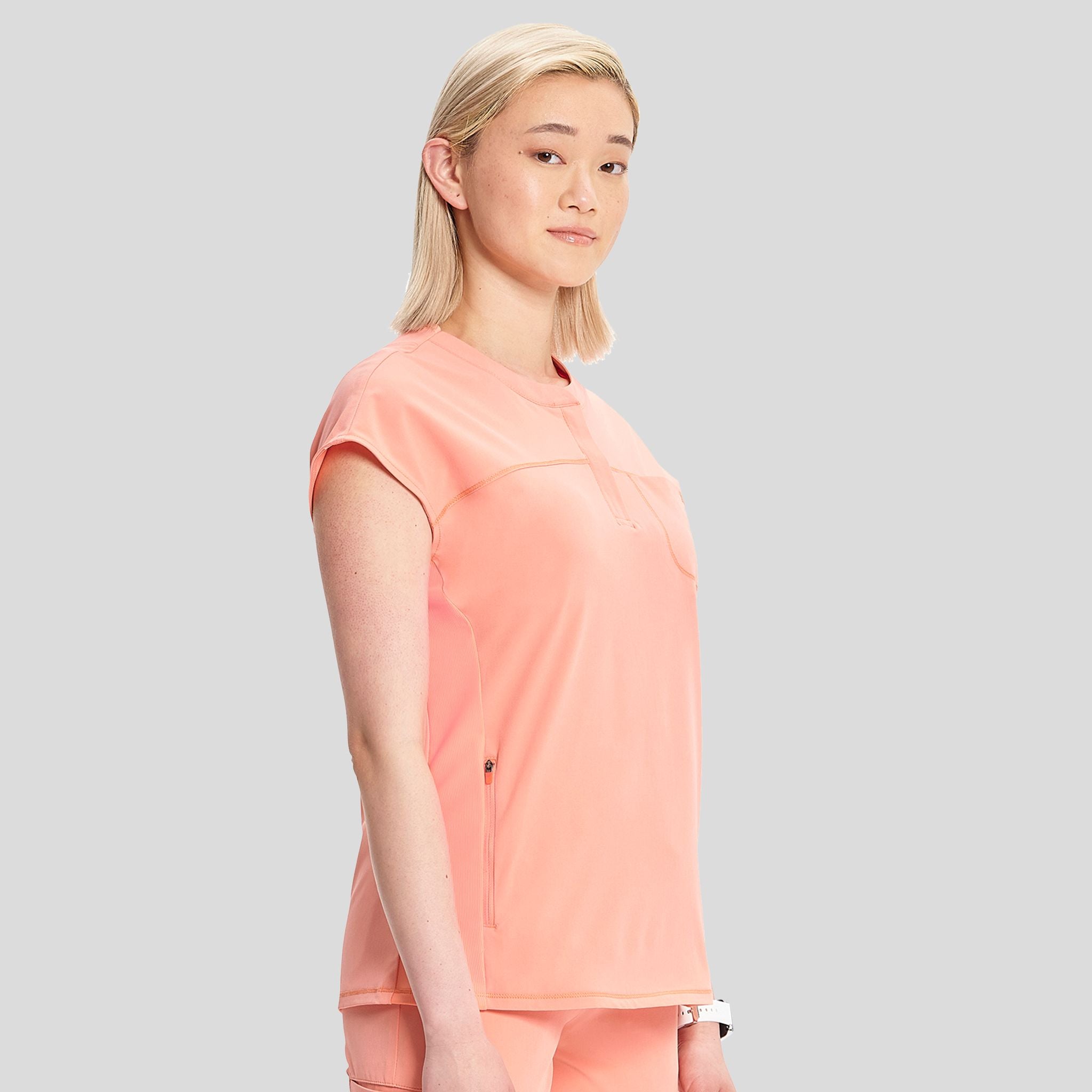 IN_INFINITY_GNR8_henleyTOP_622A_ELECTRICCORAL_RIGHT